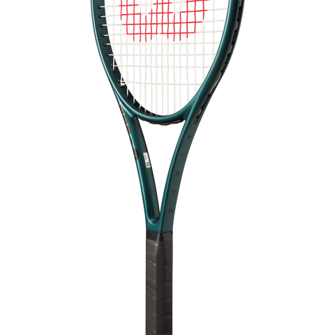 Wilson Blade 100L V9 Tennis Racket